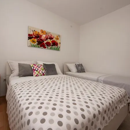 Neva Apartment